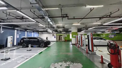 逸安启超充充电站(广州富力海珠城)+极氪.jpg