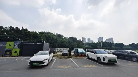 广州琶洲会展中心蔚来超充站.jpg