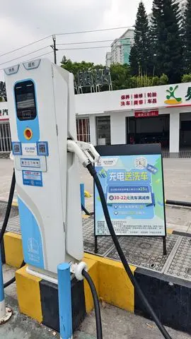 中国石化南岸路充电站4.jpg